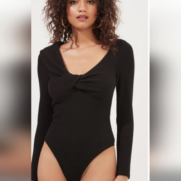 ASTR THE LABEL Iggy Twist front long sleeve bodysuit Size XS - Picture 3 of 11